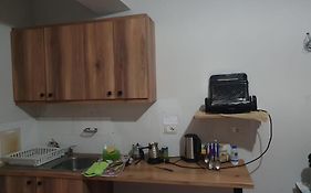 Mona'S Hostel